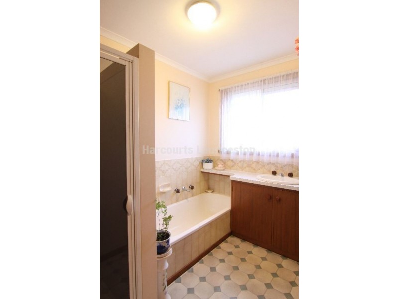 2/27 Country Club Avenue, Prospect Vale TAS 7250