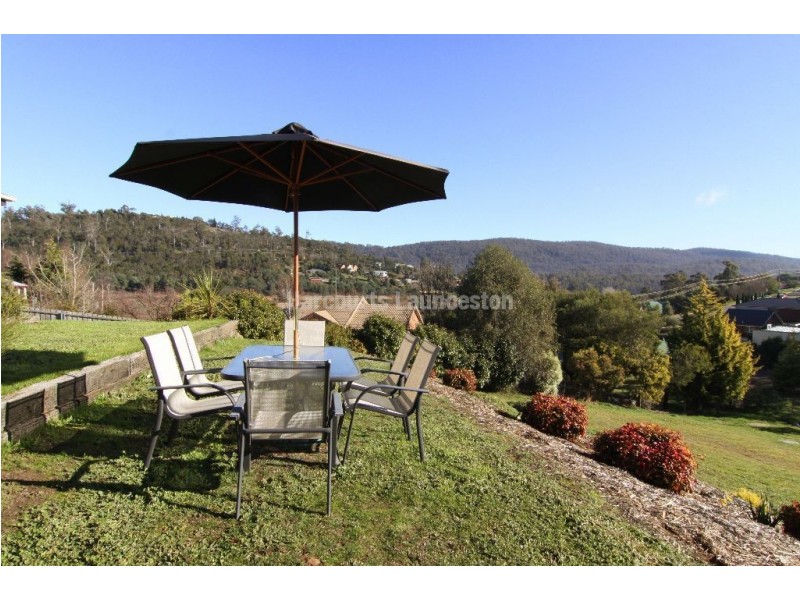 22 Baker Court, Blackstone Heights TAS 7250