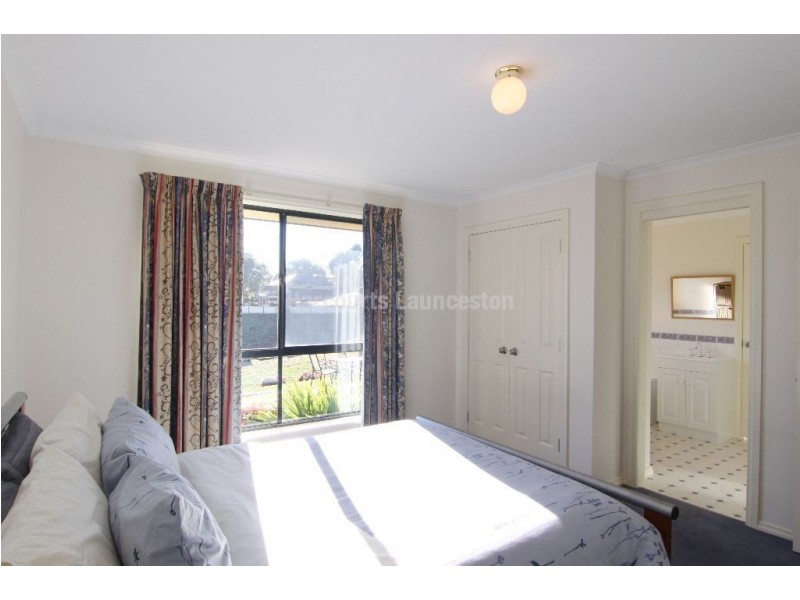 22 Baker Court, Blackstone Heights TAS 7250