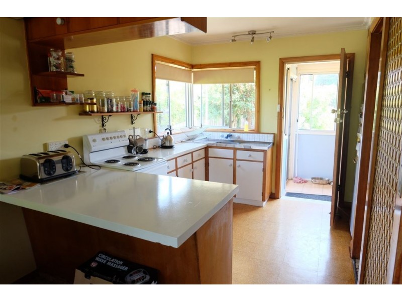 38 Oaktree road, Youngtown TAS 7249