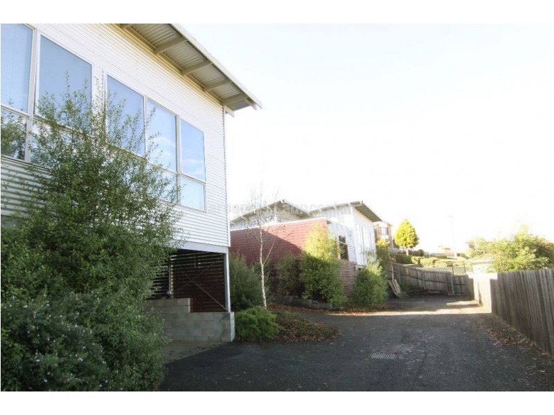 1 & 2/18 Dobson Street, Mowbray TAS 7248