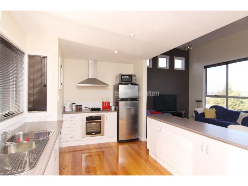 1 & 2/18 Dobson Street, Mowbray TAS 7248