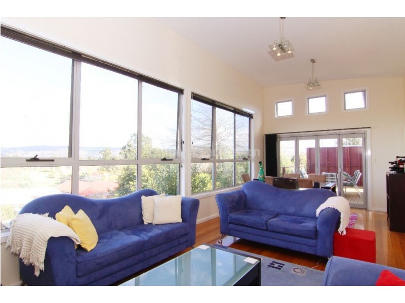 1 & 2/18 Dobson Street, Mowbray TAS 7248
