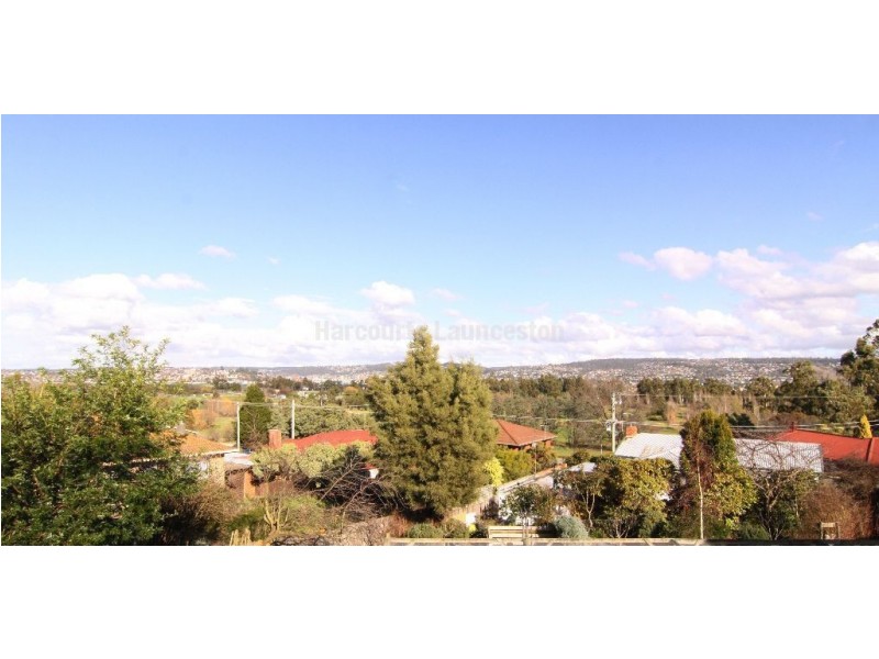 2/18 Dobson Street, Mowbray TAS 7248