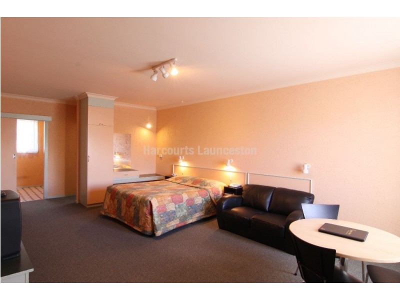 2/23-27 Elouera Street, Riverside TAS 7250