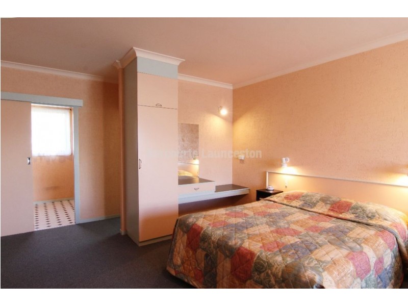 2/23-27 Elouera Street, Riverside TAS 7250