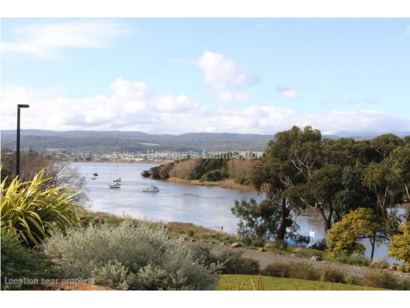 2/23-27 Elouera Street, Riverside TAS 7250