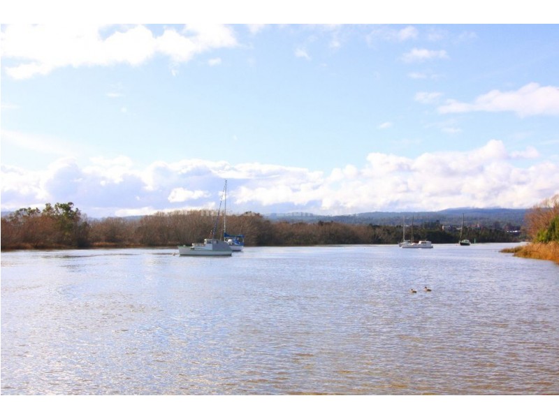 2/23-27 Elouera Street, Riverside TAS 7250