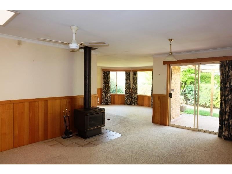 17 Lincoln St, Kings Meadows TAS 7249