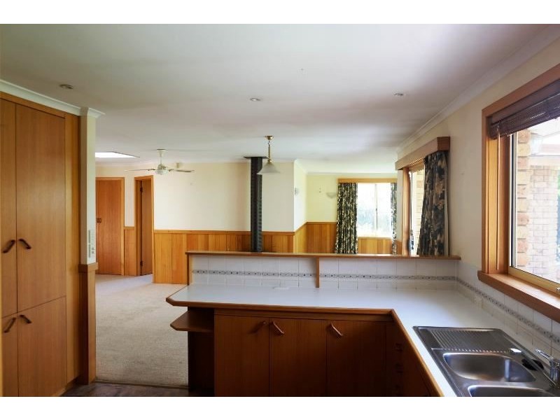 17 Lincoln St, Kings Meadows TAS 7249
