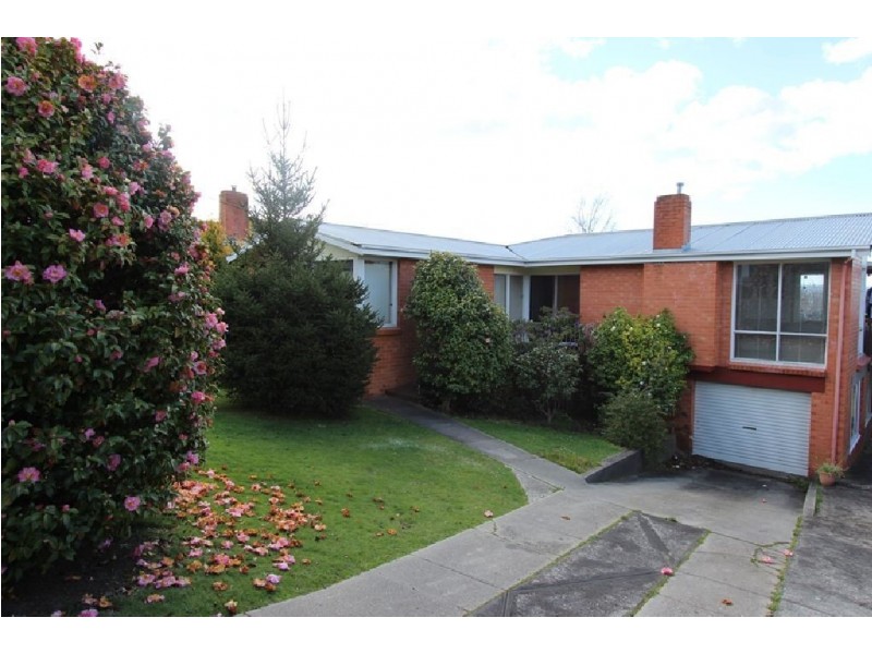 27 New World Avenue, Trevallyn TAS 7250