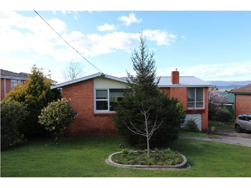 27 New World Avenue, Trevallyn TAS 7250