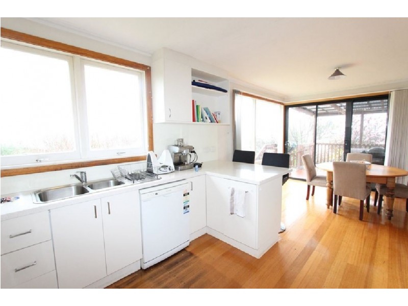 27 New World Avenue, Trevallyn TAS 7250