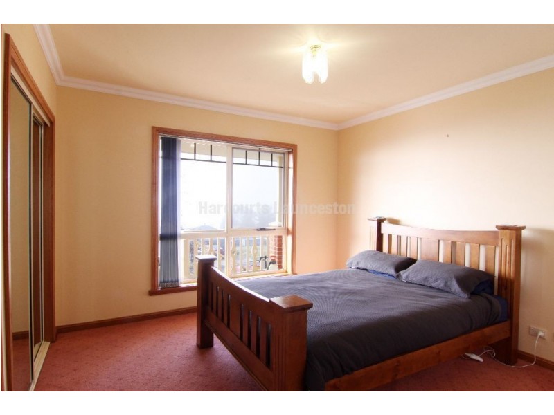 34 Piper Avenue, Youngtown TAS 7249