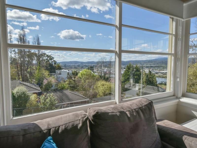 54 Bain Terrace, Trevallyn TAS 7250