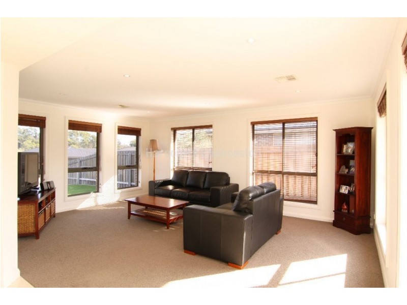 9 Nathan Place, Youngtown TAS 7249