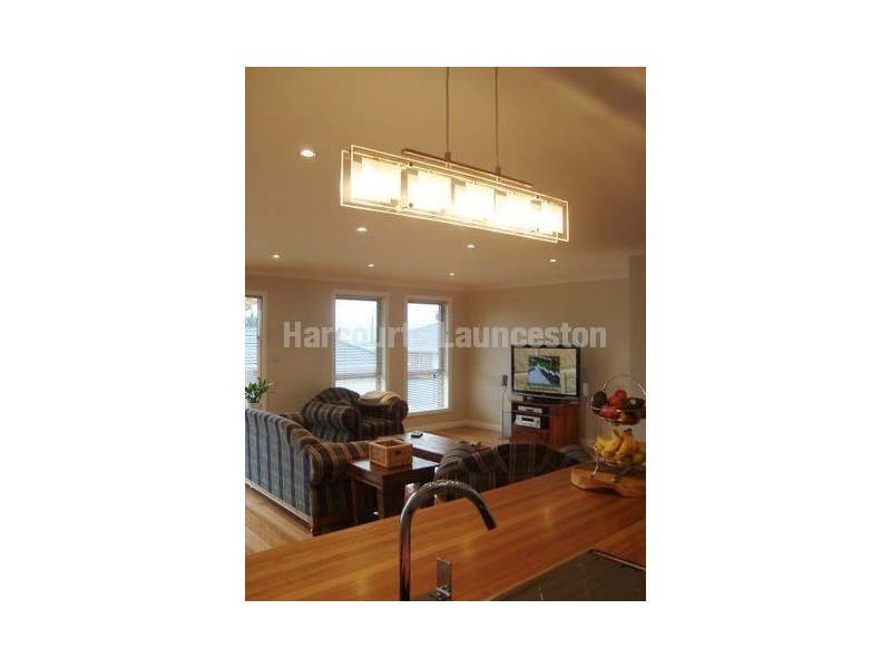 2/3a Beaton Street, Exeter TAS 7275