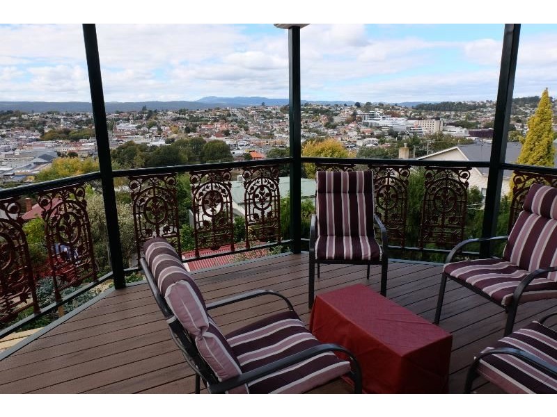 17 Reserve St, West Launceston TAS 7250