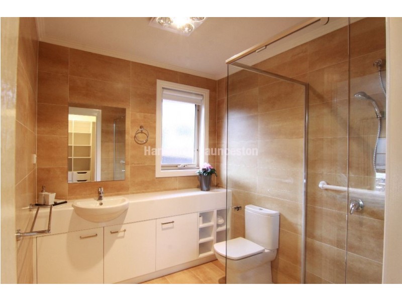 2/1 Beaton Street, Exeter TAS 7275