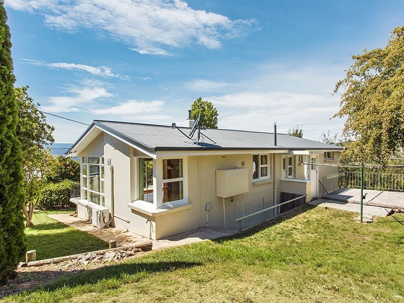34 Summit Road, Trevallyn TAS 7250