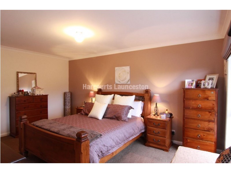 2/45 Poplar Parade, Youngtown TAS 7249