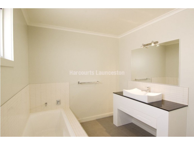 74 Leslie Street, South Launceston TAS 7249