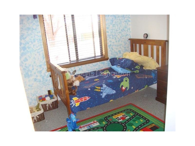 10 Yarloop Street, Waverley TAS 7250