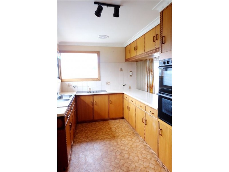 6 Cedar Street, Newnham TAS 7248