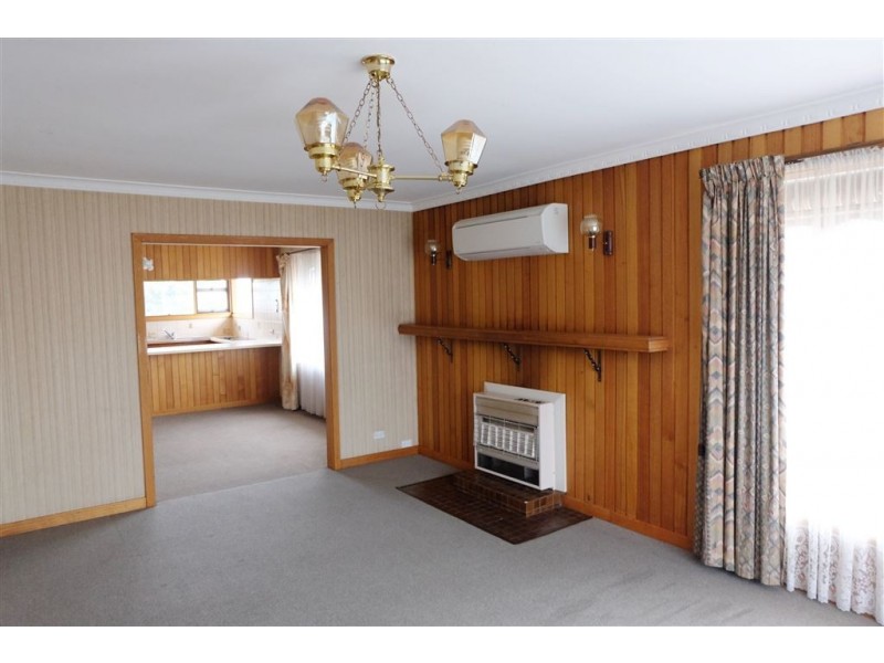 6 Cedar Street, Newnham TAS 7248