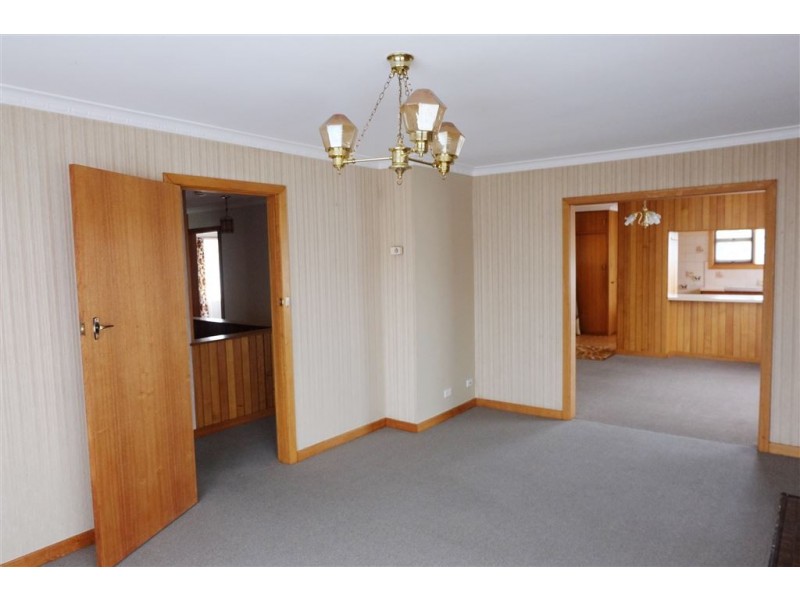 6 Cedar Street, Newnham TAS 7248