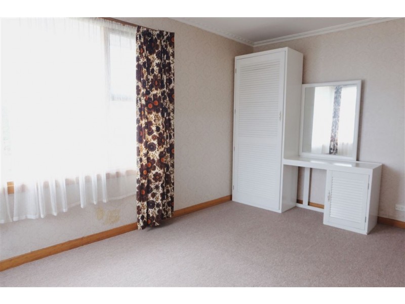 6 Cedar Street, Newnham TAS 7248