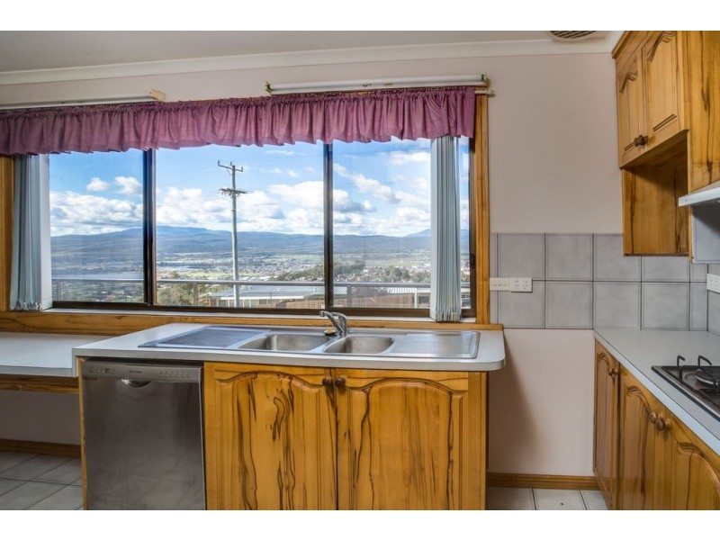 2 Beaumaris Court, Trevallyn TAS 7250