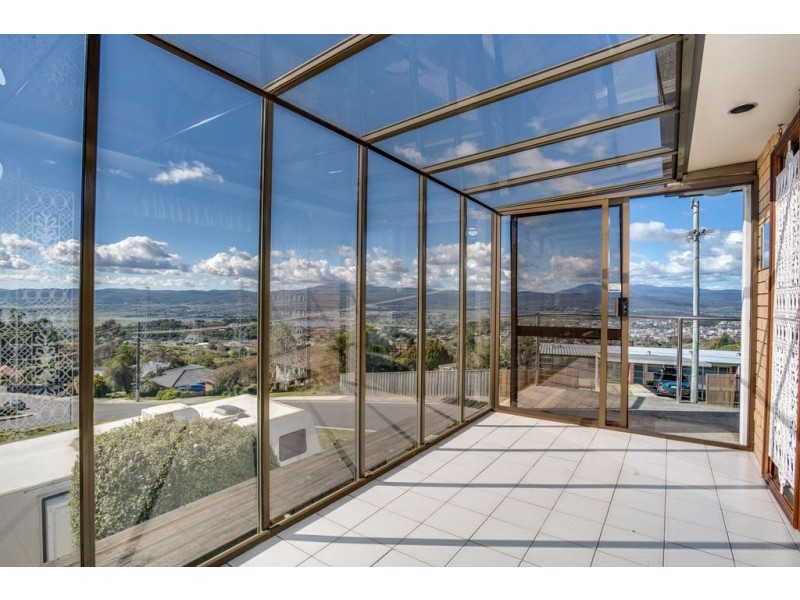 2 Beaumaris Court, Trevallyn TAS 7250