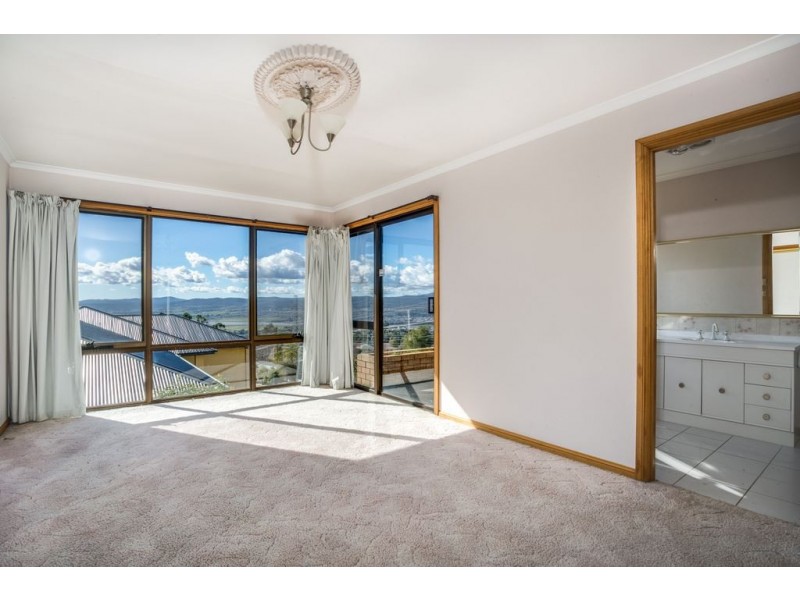 2 Beaumaris Court, Trevallyn TAS 7250