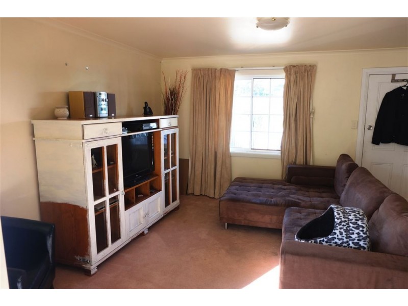 42 Connaught Crescent, West Launceston TAS 7250
