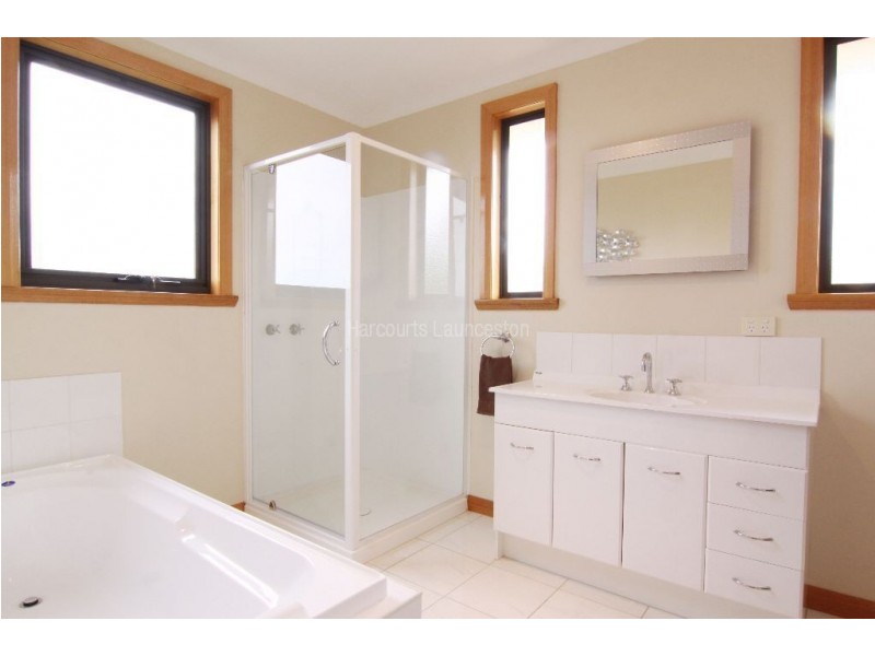 37 Balmoral Avenue, Riverside TAS 7250