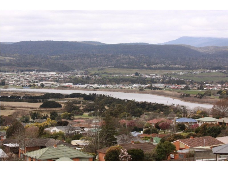 37 Balmoral Avenue, Riverside TAS 7250