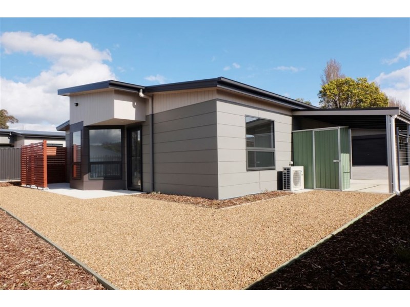 6/1-3 Janefield Street, Mowbray TAS 7248
