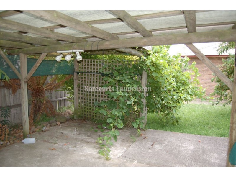 8 Boobialla Street, Rocherlea TAS 7248