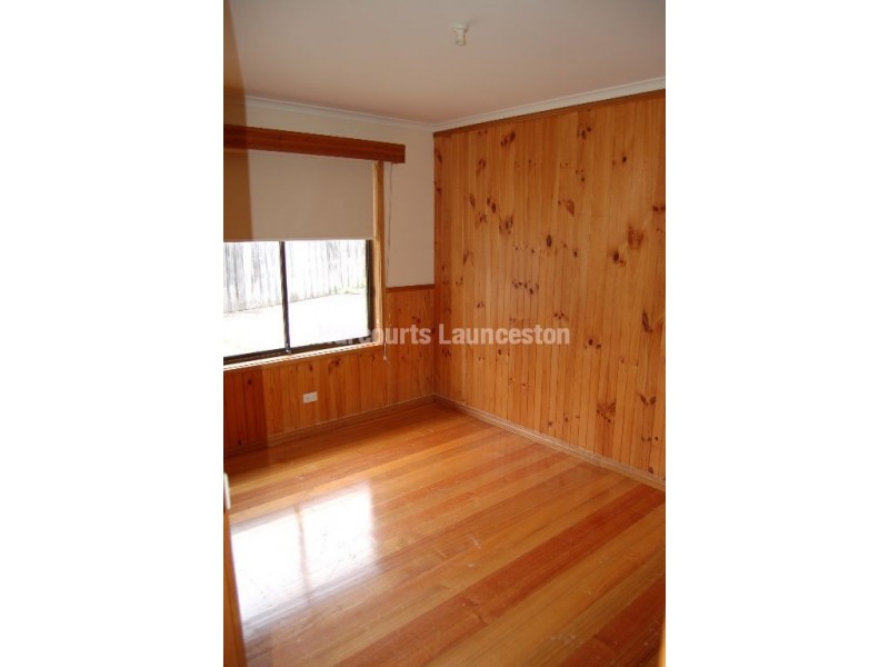 8 Boobialla Street, Rocherlea TAS 7248