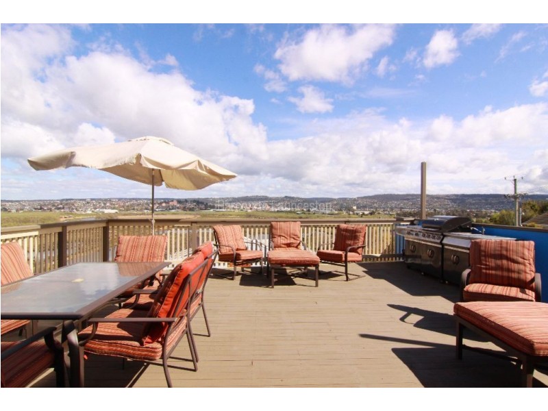 44 Bill Grove, Mowbray TAS 7248