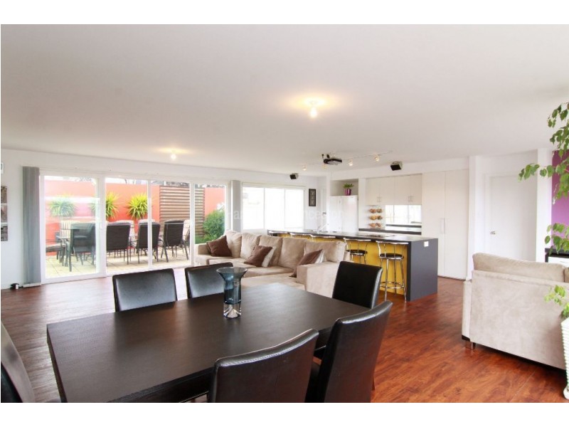 44 Bill Grove, Mowbray TAS 7248