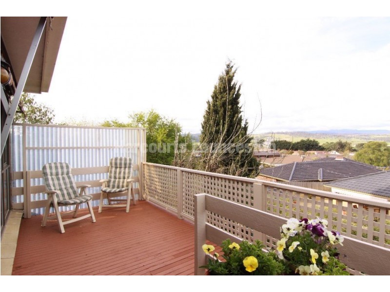 17 Ronald Place, Norwood TAS 7250