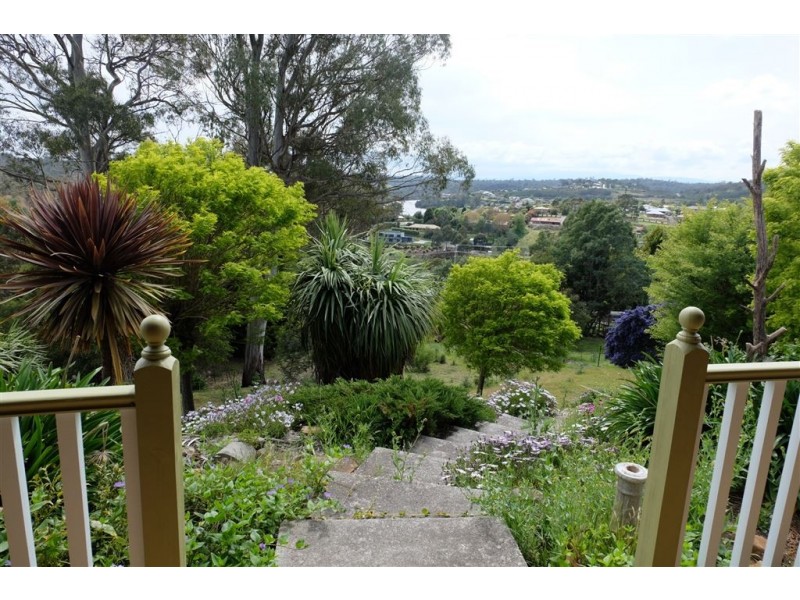 8 Lakeview Court, Blackstone Heights TAS 7250