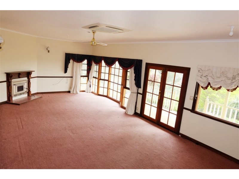 8 Lakeview Court, Blackstone Heights TAS 7250