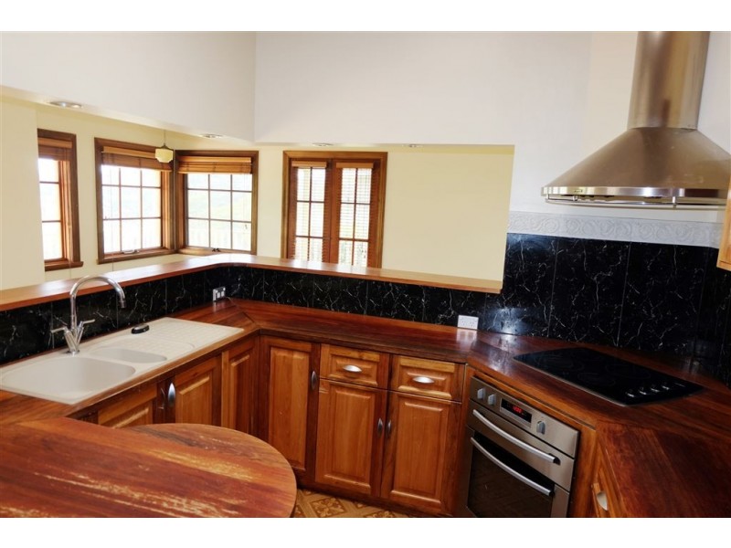 8 Lakeview Court, Blackstone Heights TAS 7250