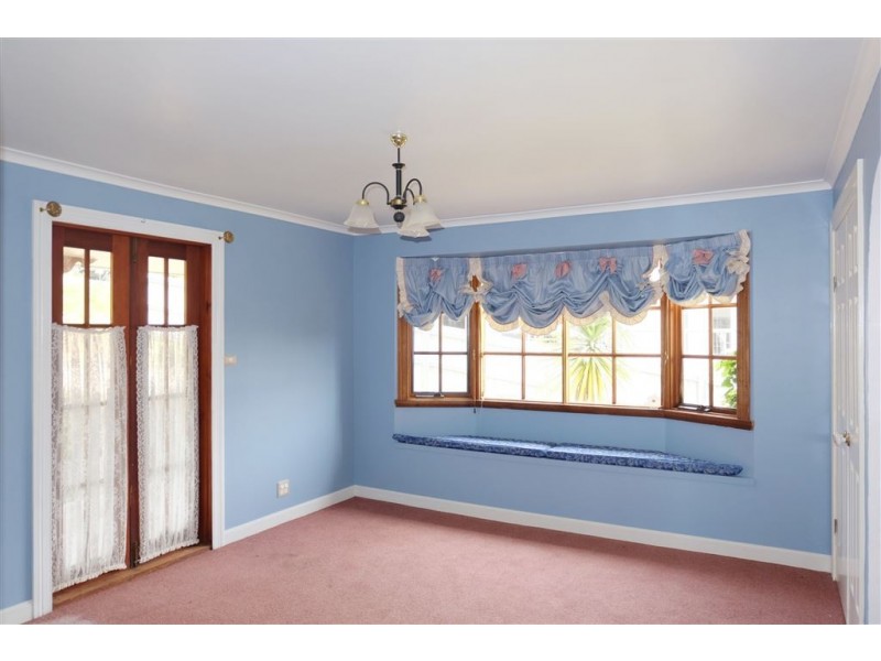 8 Lakeview Court, Blackstone Heights TAS 7250