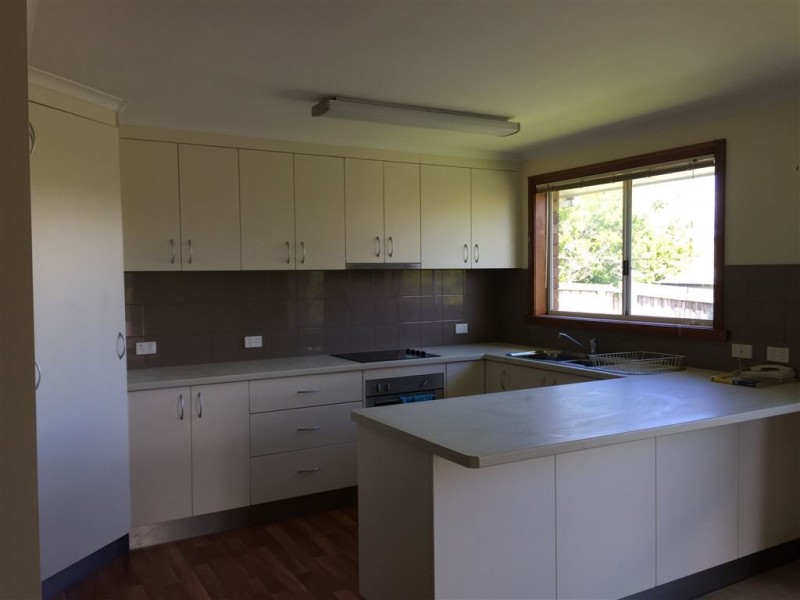 2/11 Sherwood Close, Prospect Vale TAS 7250