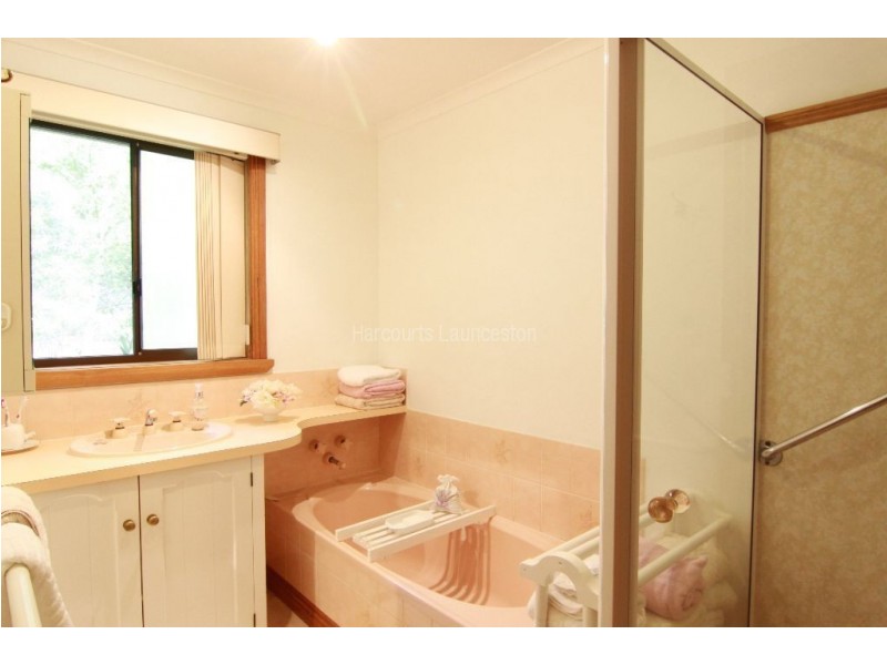 10 Lanena Crescent, Lanena TAS 7275
