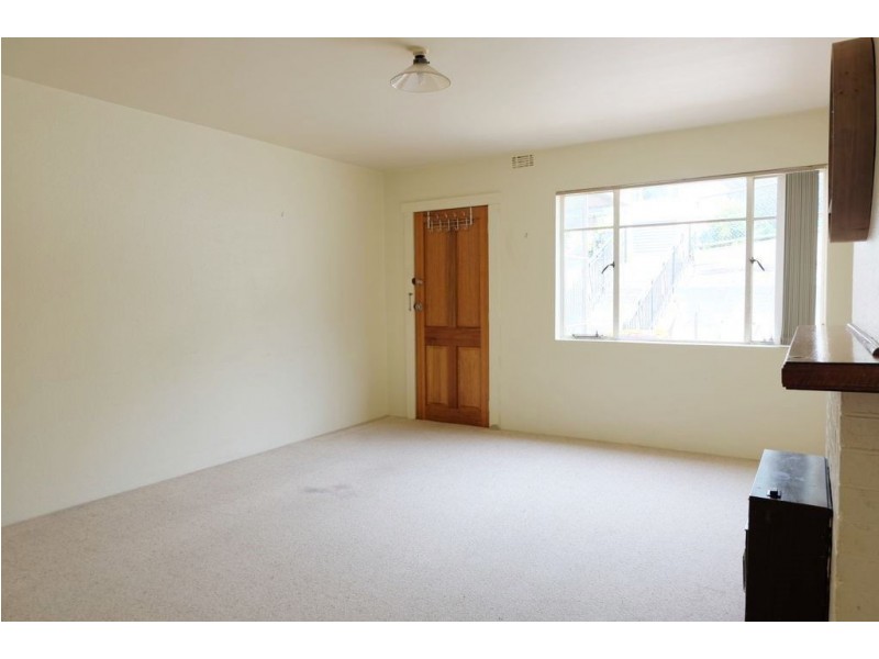 2/117 Penquite Road, Newstead TAS 7250